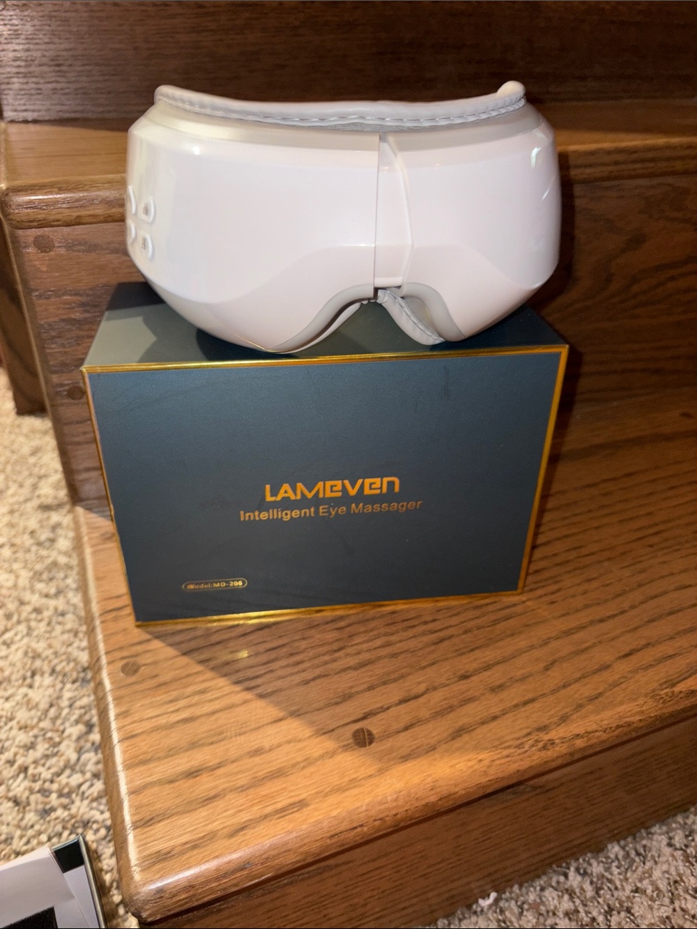 White Intelligent Eye Massager used once